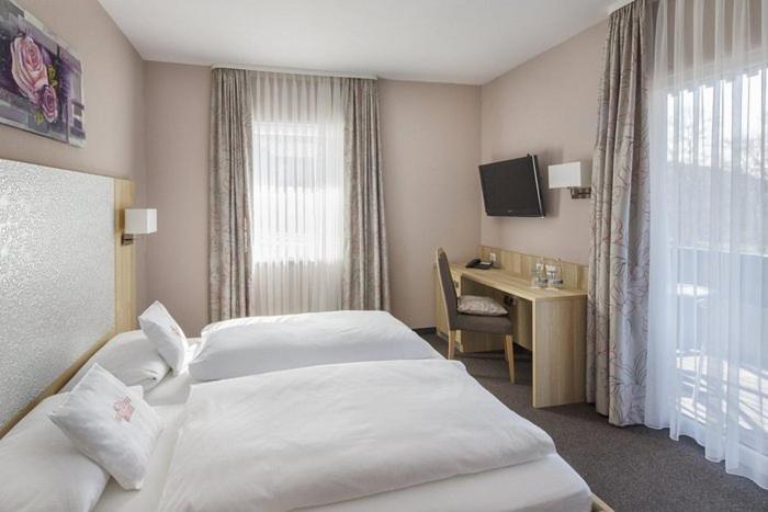 Hotel Schwaers Loewen Freiburg Buitenkant foto